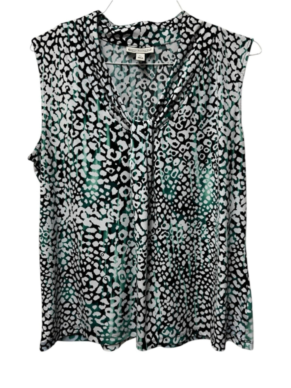 Dana Buchman Chic Sleeveless Career Blouse Womens XL Green & Black Animal Print - Picture 3 of 13